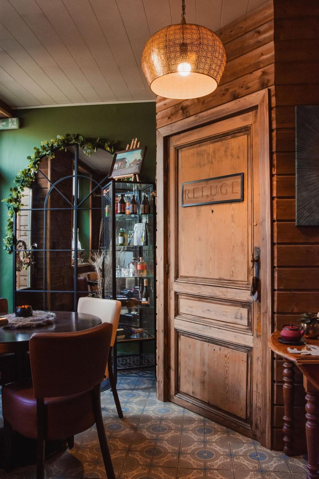 Maison D'Hote Les Notes Endormies Suite Le Refuge Walcourt Exteriér fotografie