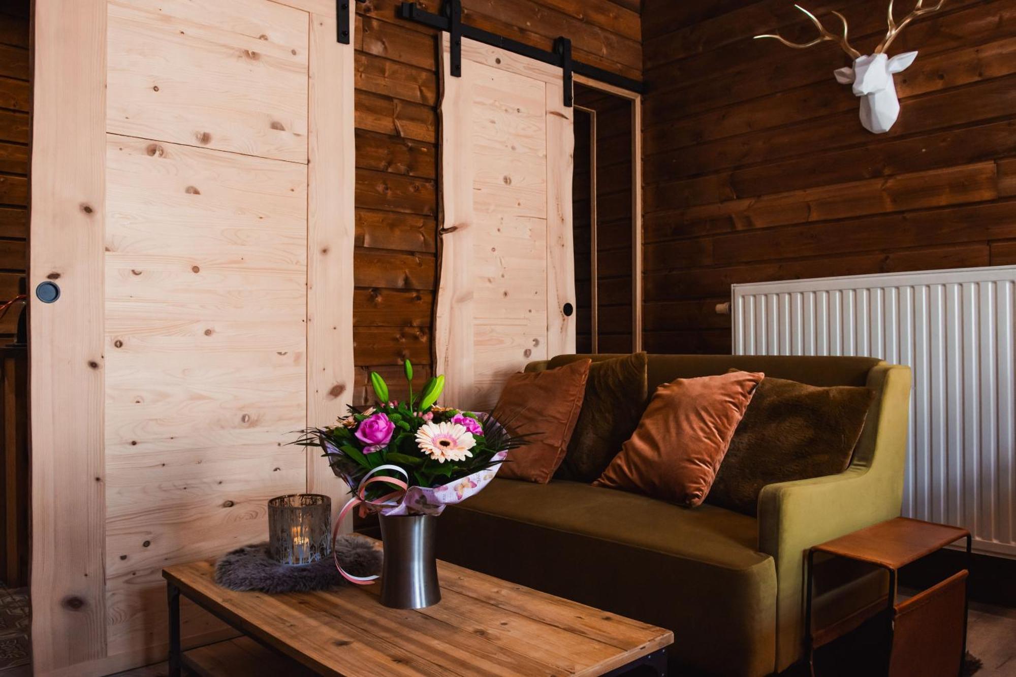 Maison D'Hote Les Notes Endormies Suite Le Refuge Walcourt Exteriér fotografie