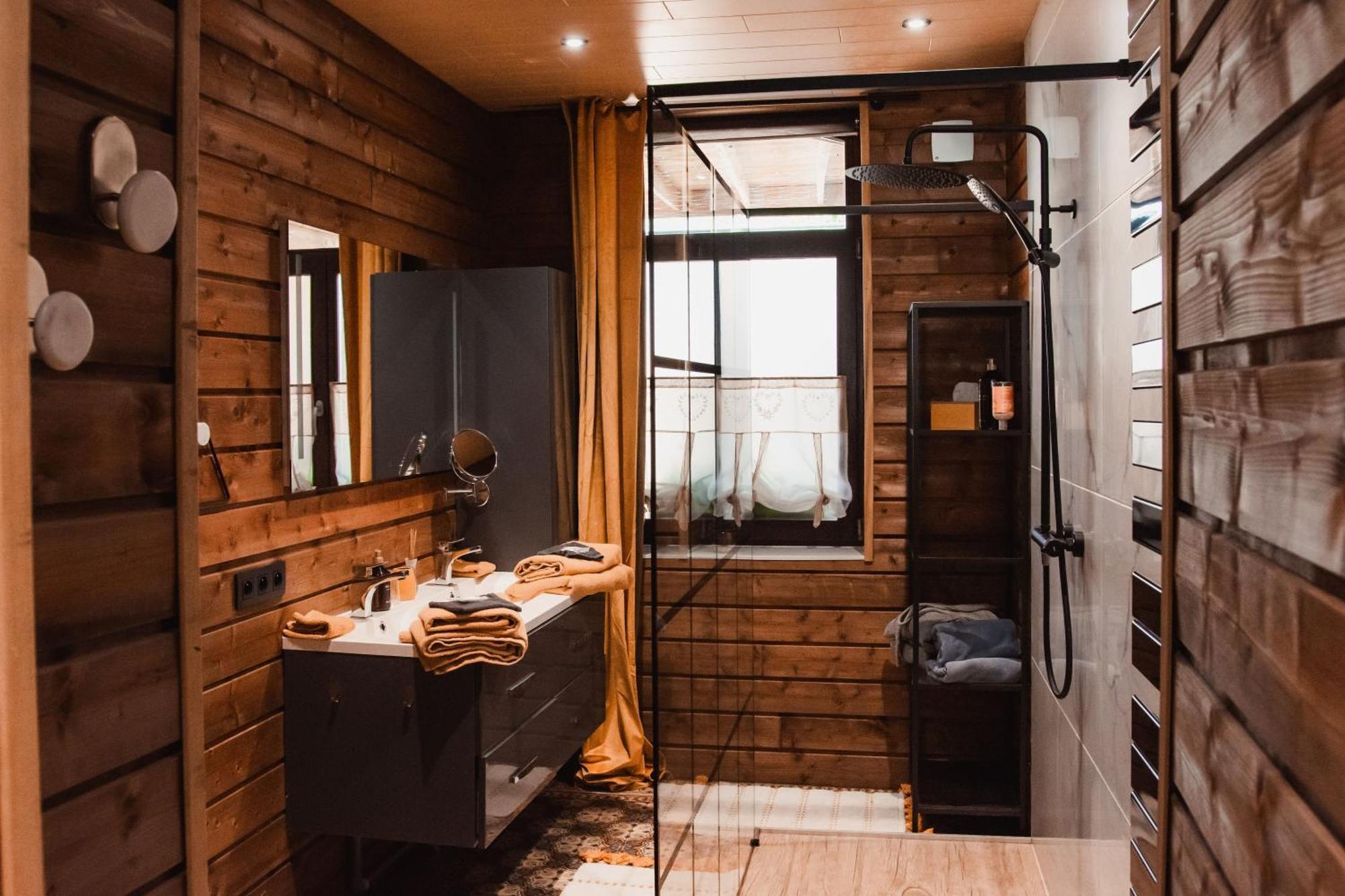 Maison D'Hote Les Notes Endormies Suite Le Refuge Walcourt Exteriér fotografie