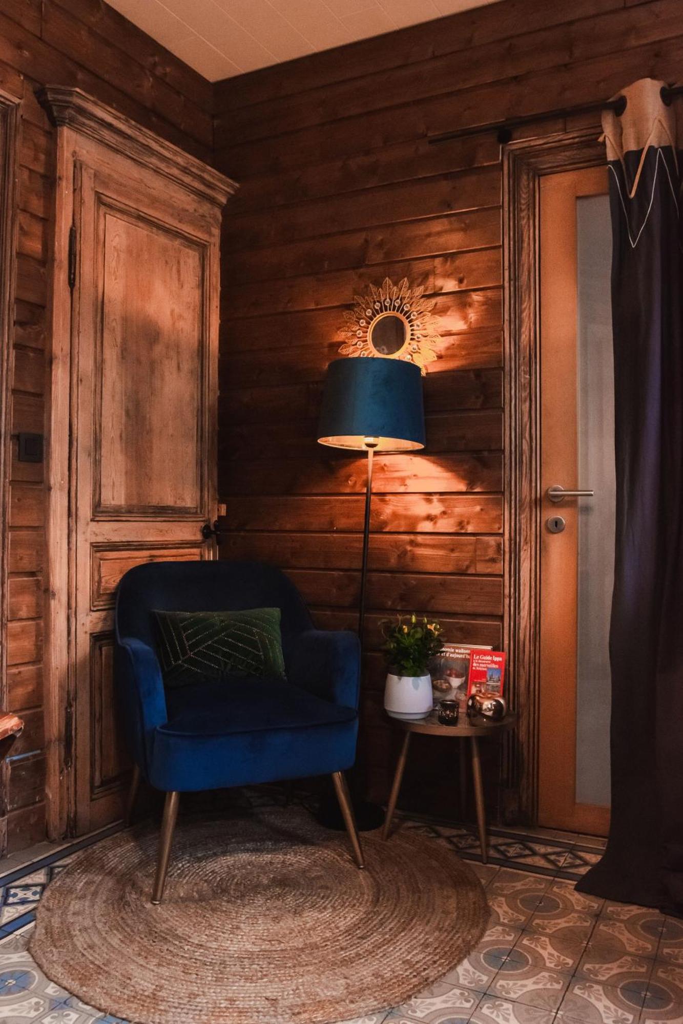 Maison D'Hote Les Notes Endormies Suite Le Refuge Walcourt Exteriér fotografie