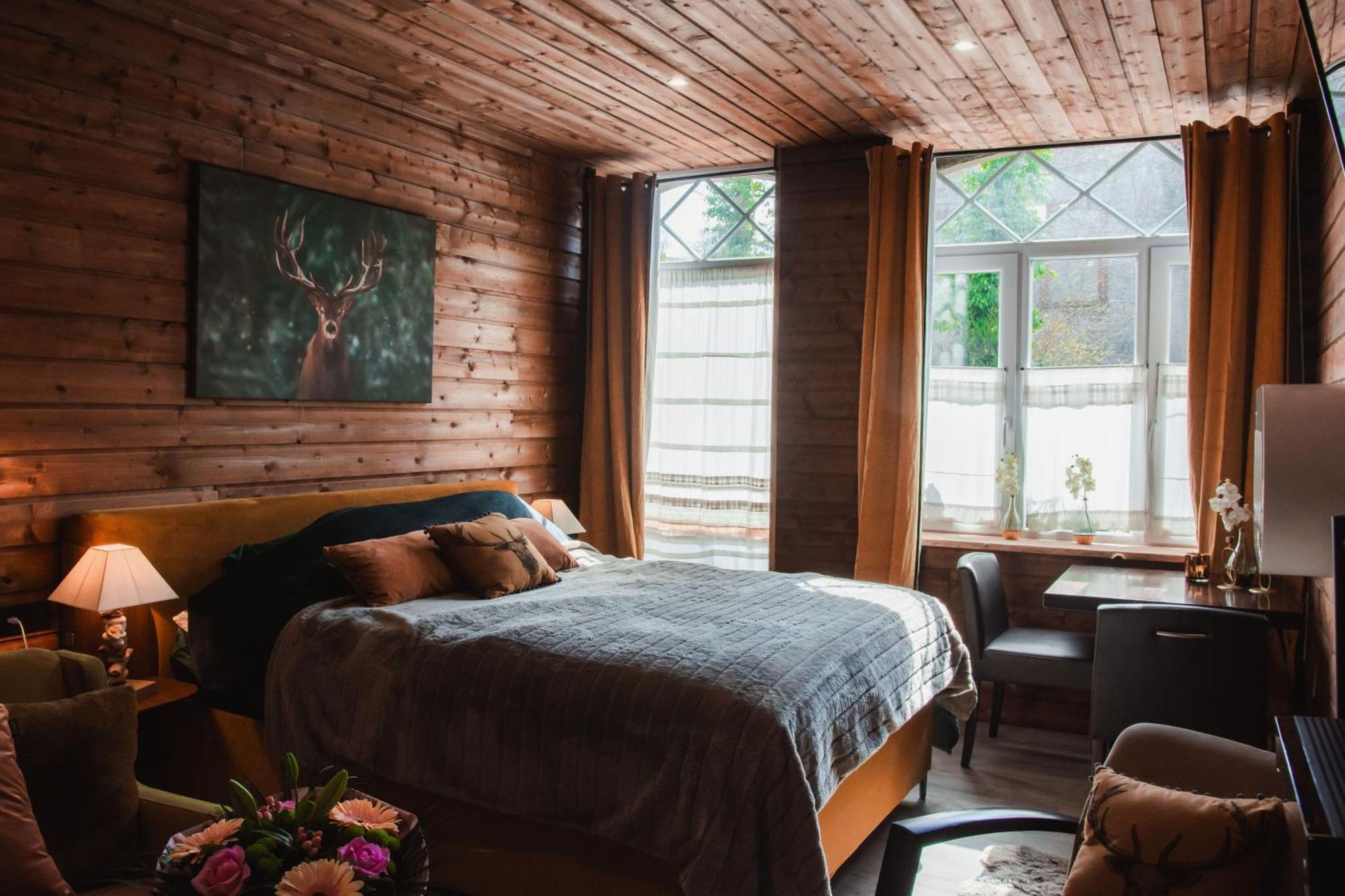Maison D'Hote Les Notes Endormies Suite Le Refuge Walcourt Exteriér fotografie